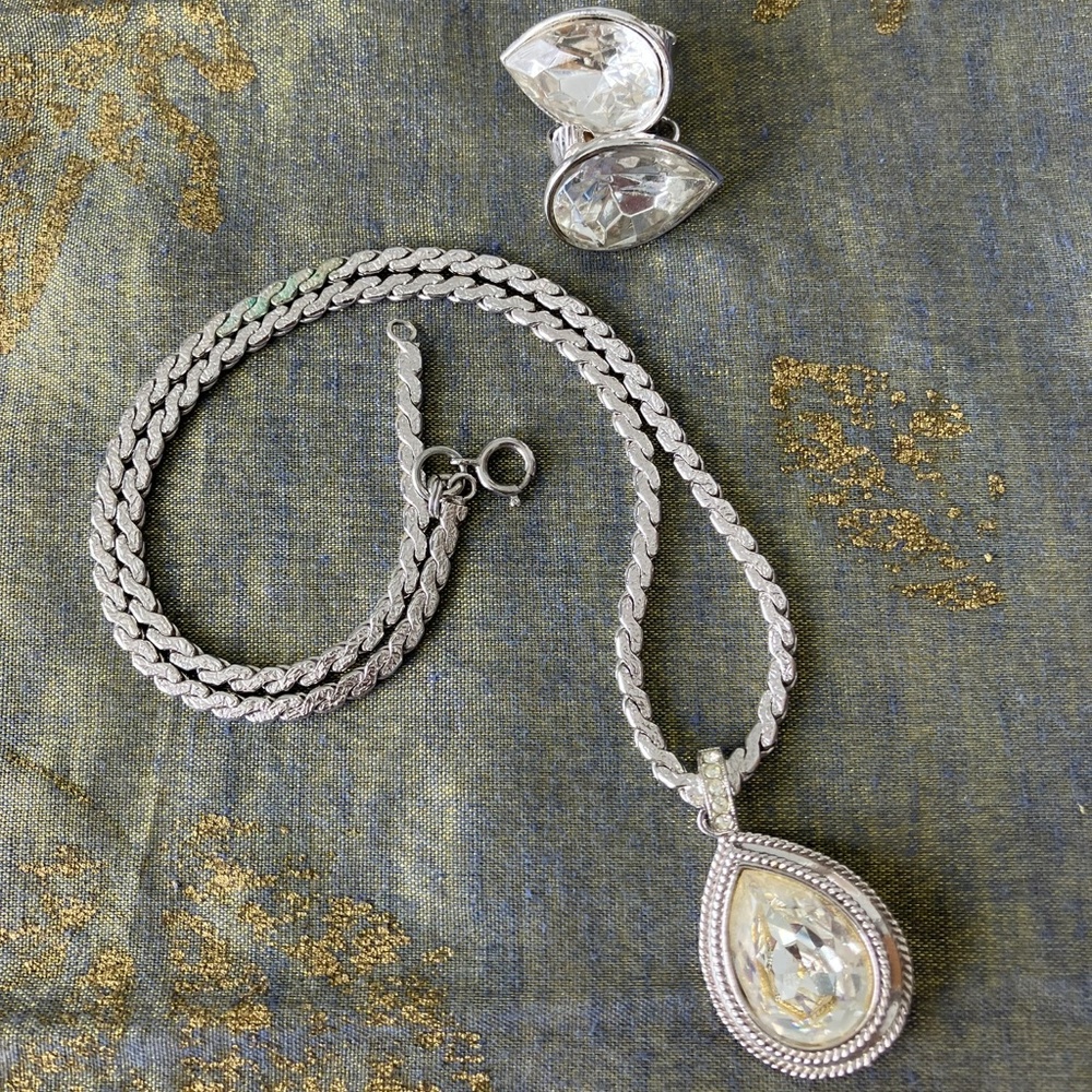 Necklace & earrings